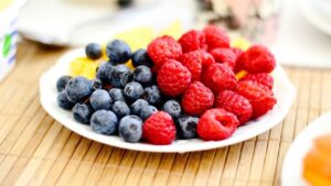 Low calorie Fruits in Hindi