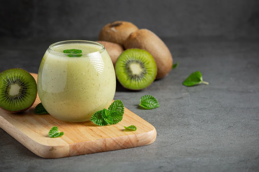 Kiwi Juice Benefits in hindi